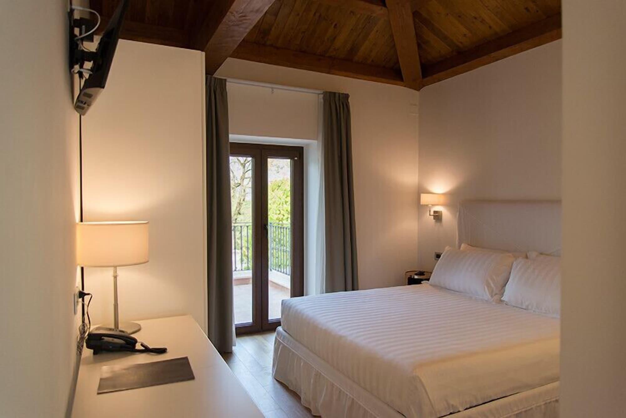 Tenuta Esdra Agrispa Pontecorvo Luaran gambar