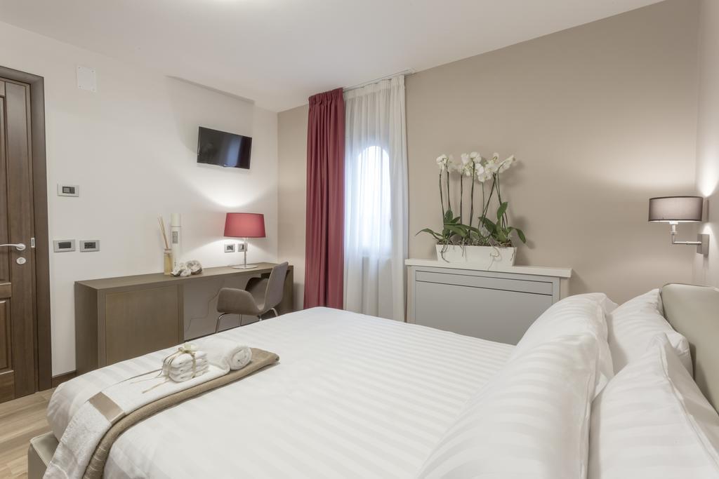 Tenuta Esdra Agrispa Pontecorvo Luaran gambar