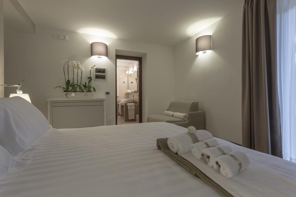 Tenuta Esdra Agrispa Pontecorvo Luaran gambar